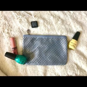 Makeup bag👛